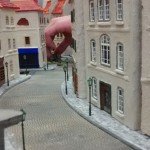 Die Hand macht es deutlich: das Spiel ist im Gange und die Spieler rücken auf einander zu. Hier ist es die "Rue Des Bains", welche direkt zum Strand führt und die für den Vormarsch des Spielers der deutschen Seite gewählt wurde.