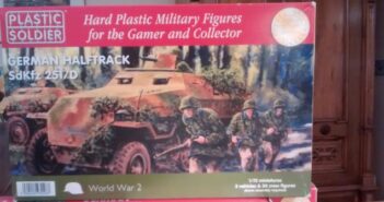 PSC Plastic Soldier Company WW2V200069 German Halftrack Sd.Kfz.251/D