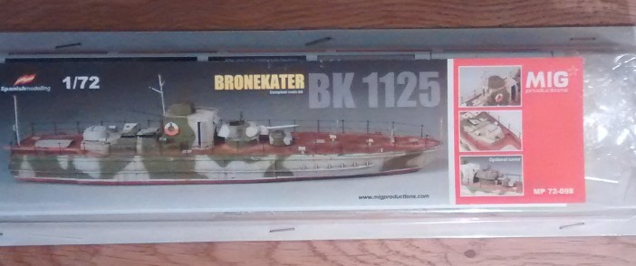 Der Bausatz des Bronekater BK-1125 von MIG Productions.