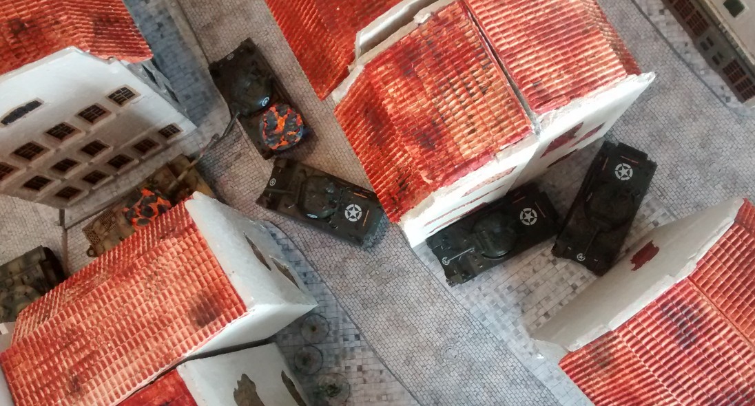 Behind Omaha: Szenario Shermanjagd. Ein flottes 15-Minuten Panzerschlacht-Spiel in der Altstadt von Saint-Aubin-Sur-Mer.