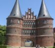 Modellbauausstellung des Plastik-Modellbau-Club Lübeck am 23. und 24. April 2016