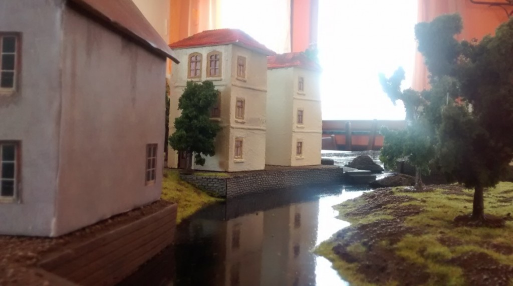 CoH Schelde: Hier LINKS das erste Papierhaus auf der Schelde-Platte