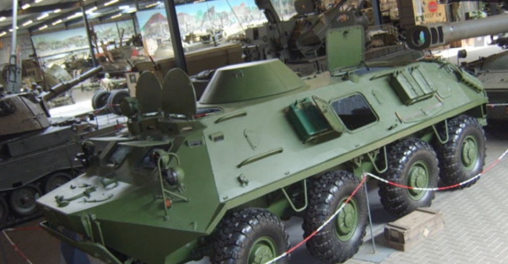 Schützenpanzer BTR-60 der NVA im Jahr 2008 / 2009 im Oorlogsmuseum Overloon