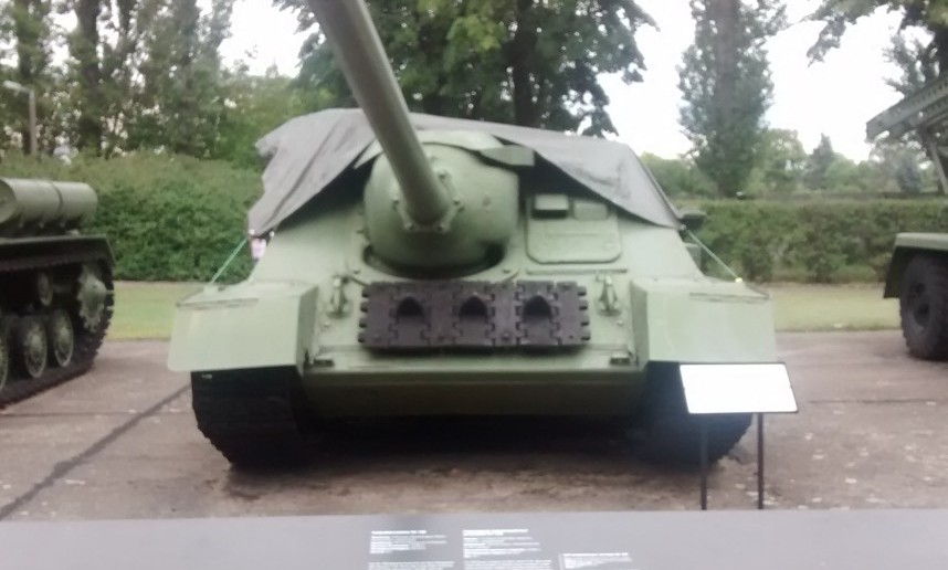 Jagdpanzer SU-100 im Deutsch-Russischen Museum in Berlin-Karlshorst