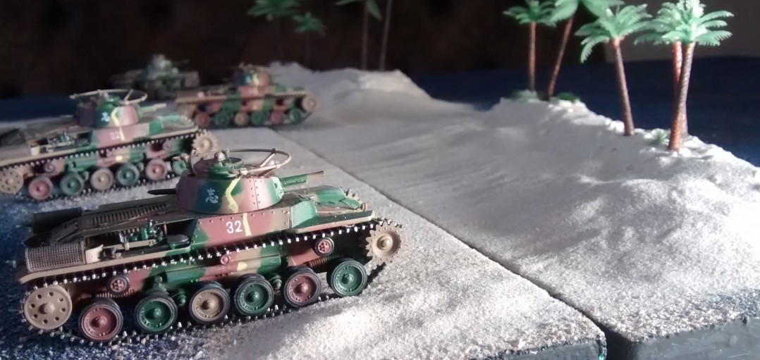 Prototyp der bespielbaren Dioramenplatte "Schlacht um Wake Island" mit beispielhaft aufgestellten Typ 97 Chi-Ha,  Type 95 Ha-Go, Type 2 Ka-Mi mit und ohne Ponton