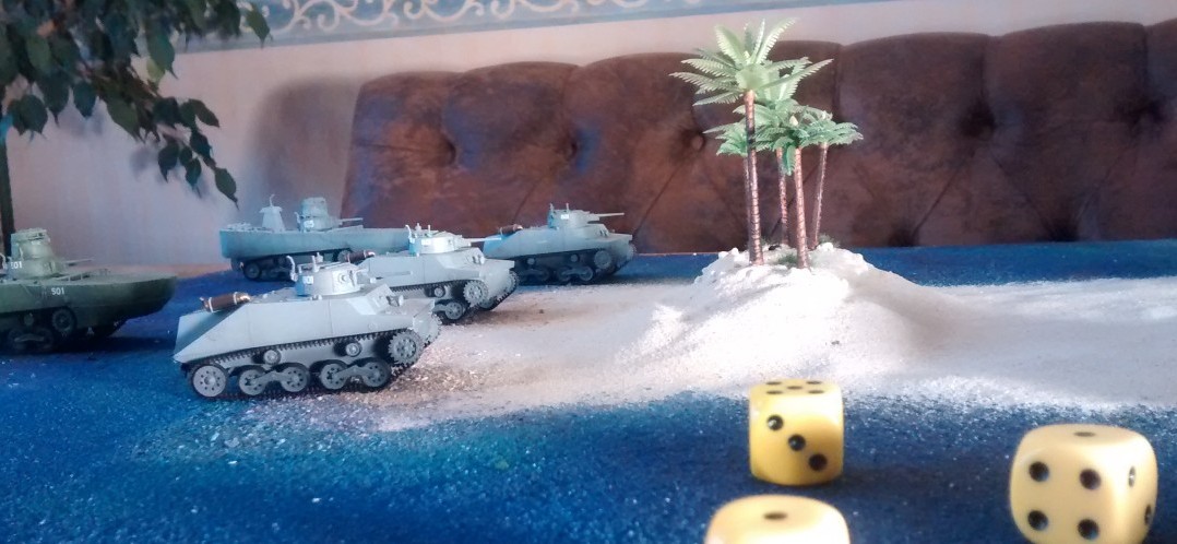 Prototyp der bespielbaren Dioramenplatte "Schlacht um Wake Island" mit beispielhaft aufgestellten Typ 97 Chi-Ha,  Type 95 Ha-Go, Type 2 Ka-Mi mit und ohne Ponton