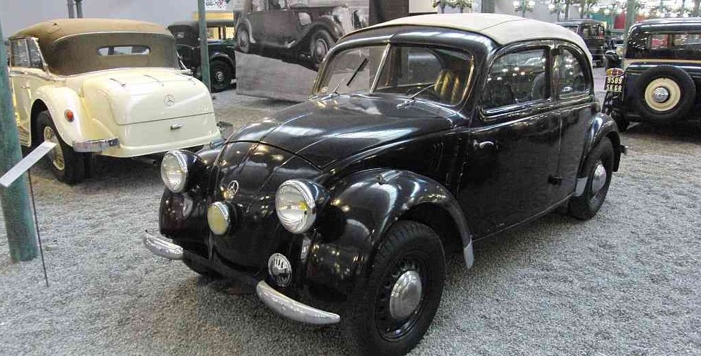 Der Mercedes-Benz W 28 von Ferdinand Porsche in der CitÃ© de l'automobile in Mulhouse