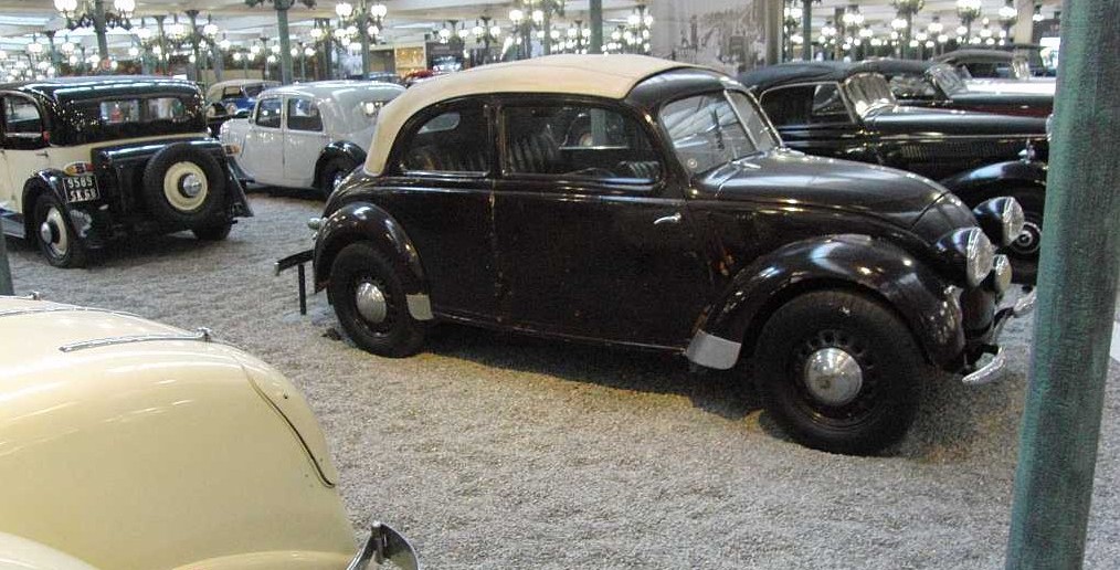 Der Mercedes-Benz W 28 von Ferdinand Porsche in der CitÃ© de l'automobile in Mulhouse