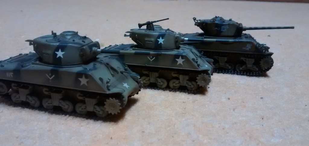 Drei weitere M4 Sherman aus der Sturmi Army