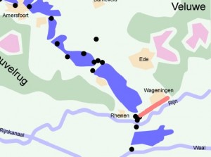 Karte zur Schlacht am Grebbeberg. Die rote Linie deutet den Verlauf der Grebbelinie an. (#Karte)