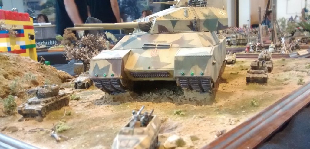 Der Landkreuzer P1000 "Ratte" auf dem Diorama der Kurpfälzer Figurenfreunde