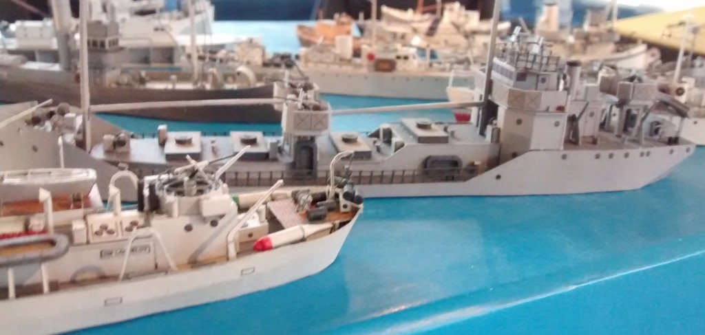 Papiermodell / Kartonmodell verschiedener Schiffe