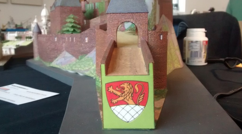 Papiermodell / Kartonmodell der Burg Eltz