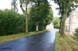 Der gleiche Ort in der Normandie, fotografiert in der Gegenwart.