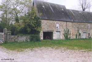 Der gleiche Ort in der Normandie, fotografiert in der Gegenwart.