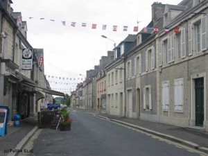 Der gleiche Ort in der Normandie, fotografiert in der Gegenwart.