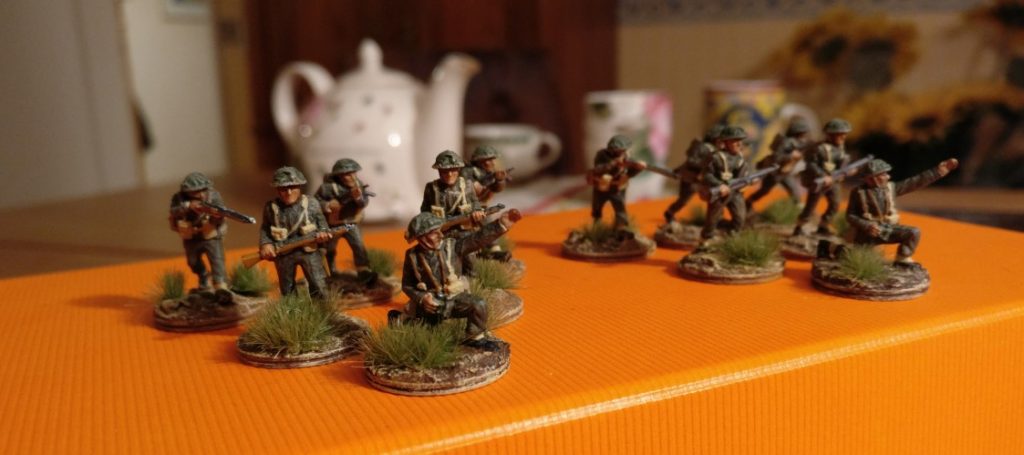 Die ersten paar Late War Tommies waren schnell fertig. 