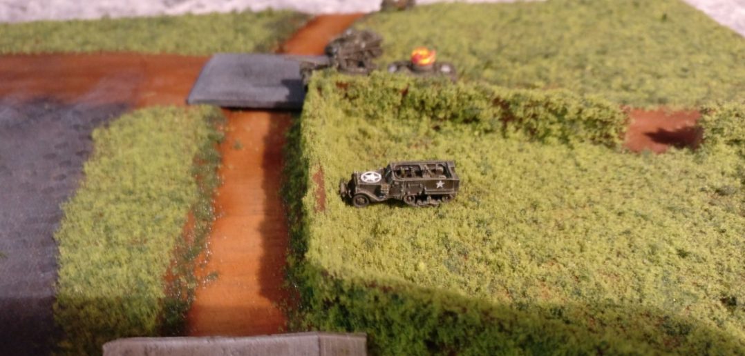 Der M21 81mm MMC greift ebenfalls in den Kampf ein. Der Panzer V Panther liegt gerade noch in seiner Reichweite. 