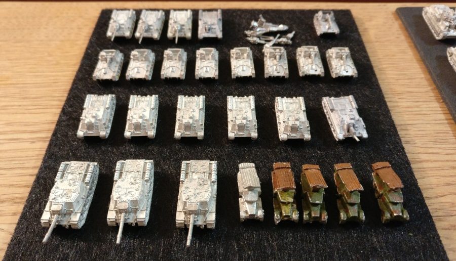 Ein "Panzerbataillon" der Roten Armee in 1:285: SU-152, SU-76, SU-85, SU-122 und Katyusha und andere,