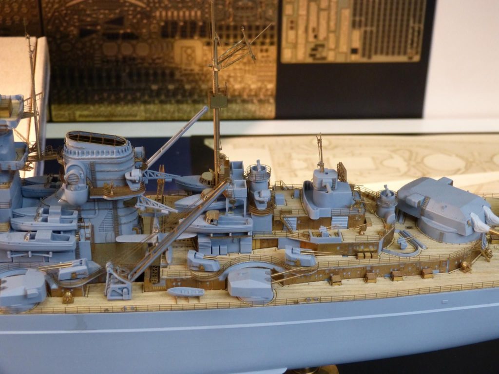 Nochma die Bismarck mit photo etched parts... auf der Spielwarenmesse Nürnberg