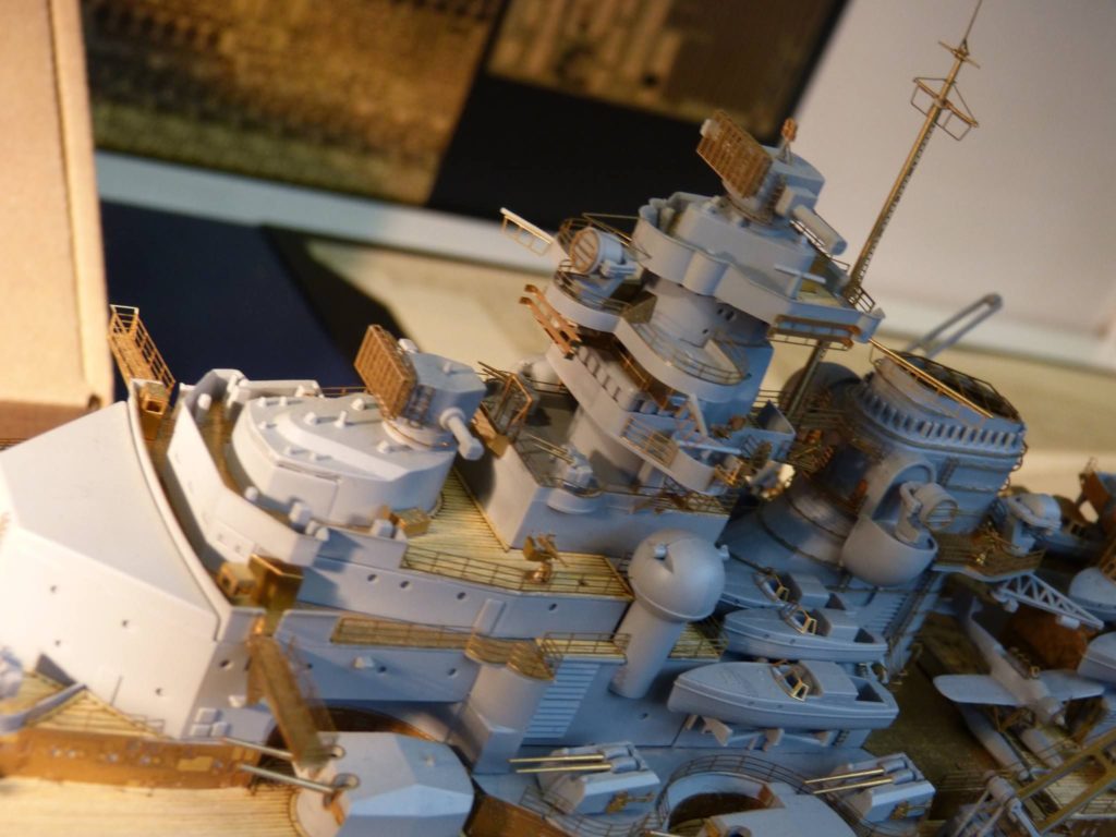 Nochma die Bismarck mit photo etched parts... auf der Spielwarenmesse Nürnberg