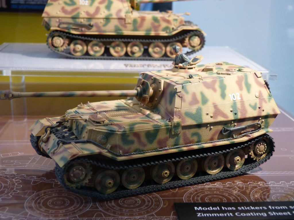 Jagdpanzer Elefant mit Zimmeritbewurf auf der Spielwarenmesse Nürnberg