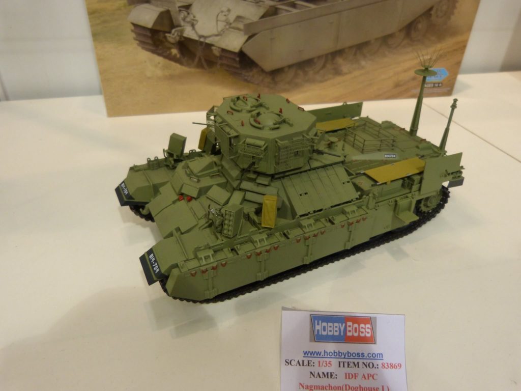 IDF APC Nagmachon Doghouse I in 1:35 von HOBBY BOSS auf der Spielwarenmesse Nürnberg