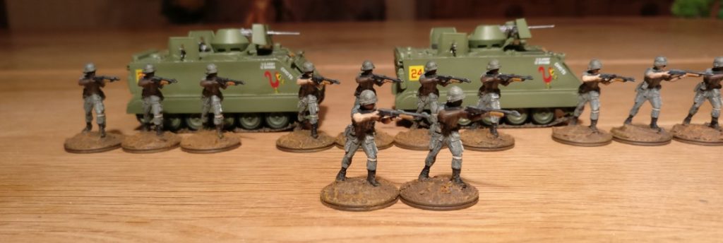 Und nochmal 12 Rekruten des 7th Marine Regiment mit Pump Gun.