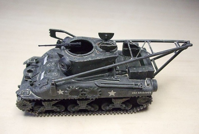 Ein M32 Sherman ARV von UM, einfach out of Box (minus der ätzenden Ätzteile)