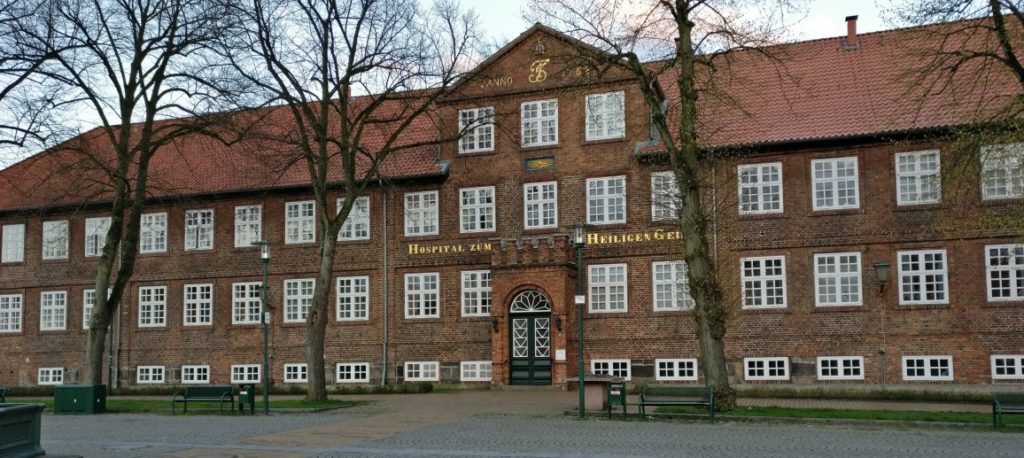 Das altehrwürdige Hospital zum Heiligengeist am Schlossplatz.