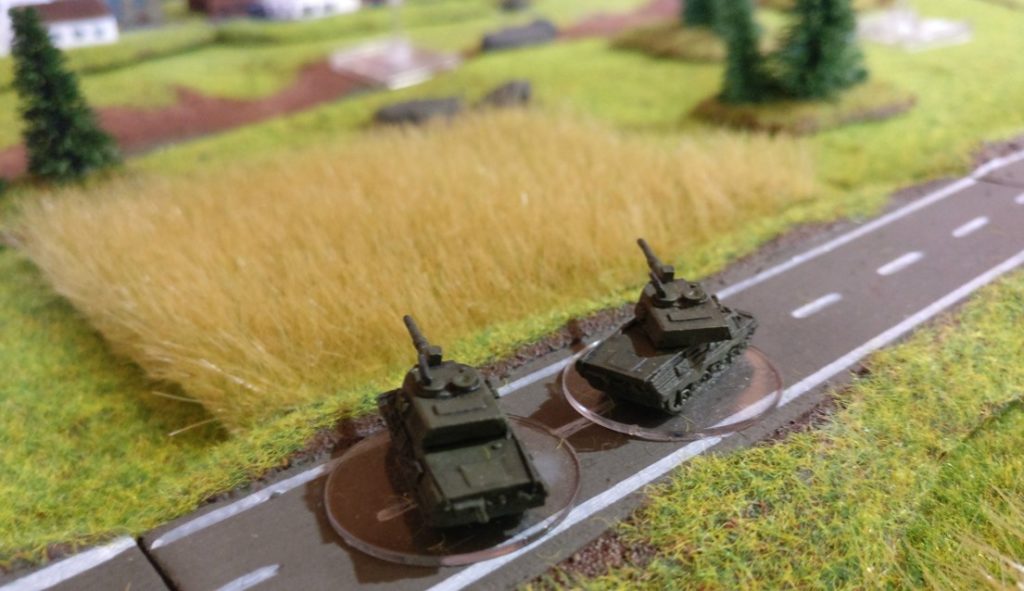 Der Mega-1:285 / 6mm Cold-War-Commander-Spieltisch von David vom Asgard e.V. aus Aschaffenburg auf der Ad Arma Convention 2017