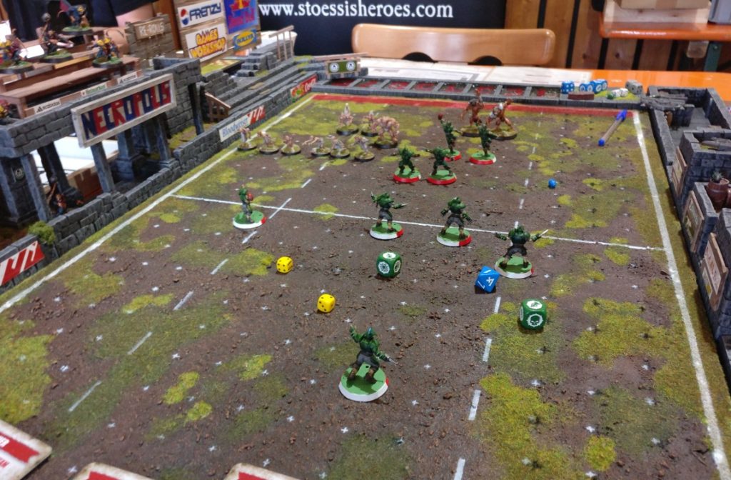 Spieltisch Bloodbowl auf der Ad Arma Convention 2017