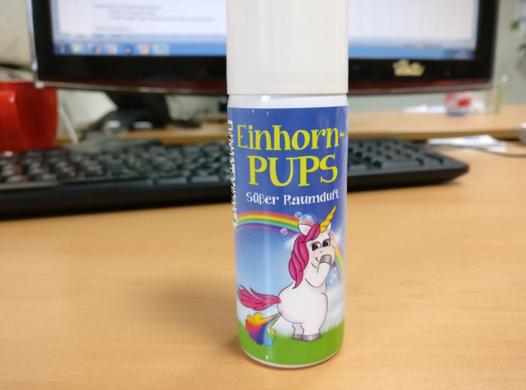 Einhorn-Pupse, eingefangen in einem kleinen Vorratsbehälter für alle Notfälle des Lebens!