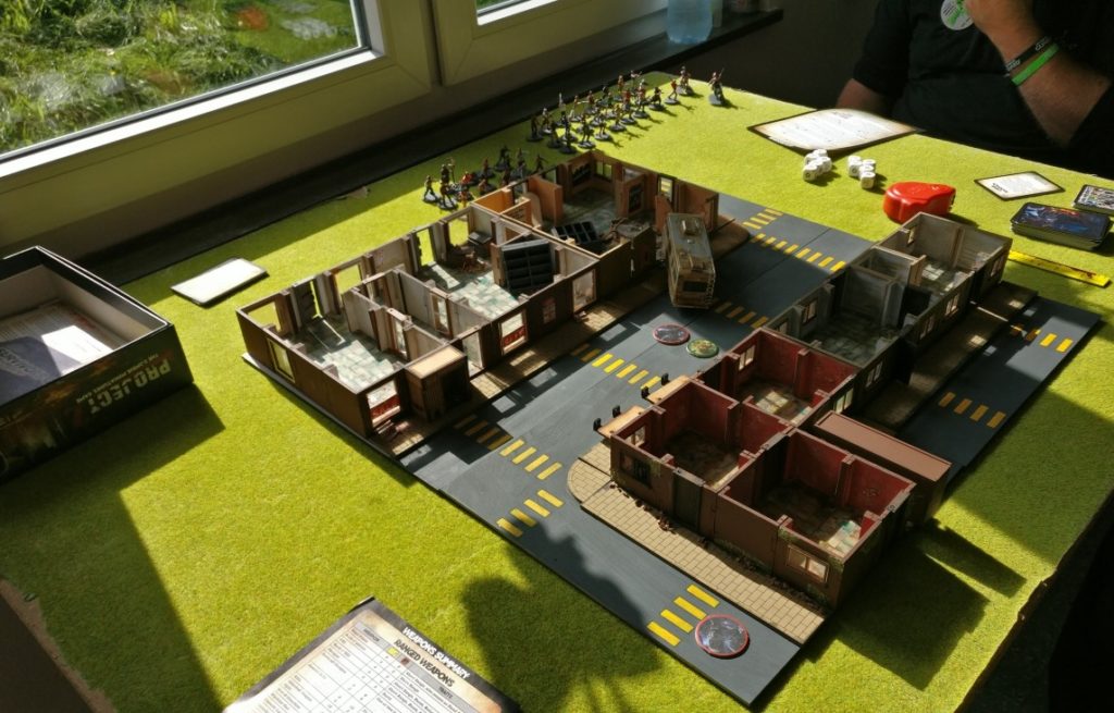 Spieltisch "Project Z" (Warlord Games) auf der Table-Topia vom Asgard e.V. in Aschaffenburg.