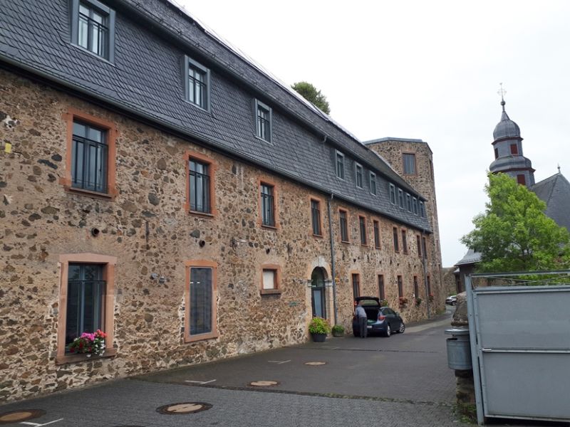 Eindrücke von der Jugendburg Hohensolms bei Gießen, dem ort des Geschehens am Bastel- und Bemalwochenende der Unikörner.