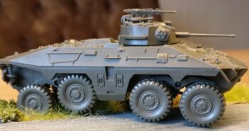 Roco 266: Spähpanzer 2 "Luchs" (1:87)