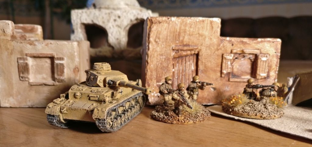 Der Panzer IV Ausf. F2 des DAK Afrikakorps für meine 15mm-PBI-Armee / Poor Bloody Infantry