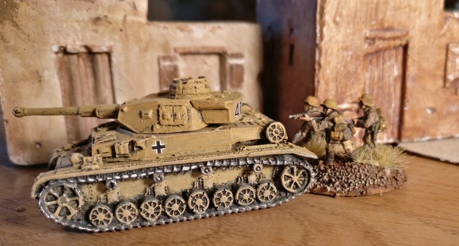 Der Panzer IV Ausf. F2 des DAK Afrikakorps für meine 15mm-PBI-Armee / Poor Bloody Infantry