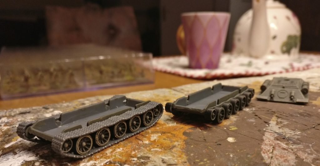 Endmontage der Laufwerke der T-34/76 von Plastic Soldier Company