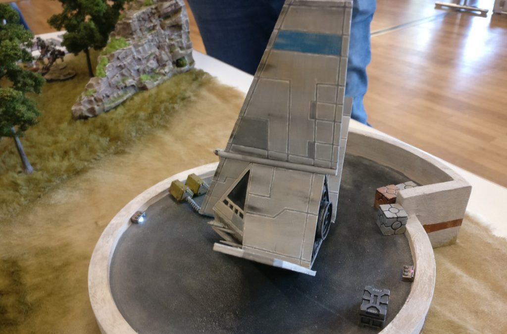 Spieltisch Star Wars Legion (BATUU -Spielmatte von Matthias Grüttke) auf der 1. Hammerzeit auf dem  6. Rhein Main Multiversum des Tabletop Club Rhein-Main e.V. in Nidderau