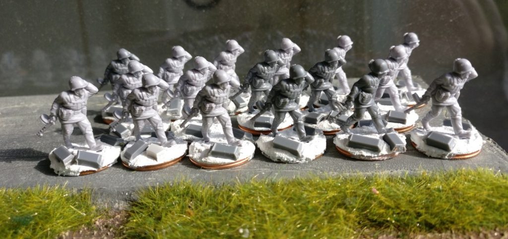 54 Minis aus dem PSC Set Russian Infantry in Summer Uniform sind mit dabei.