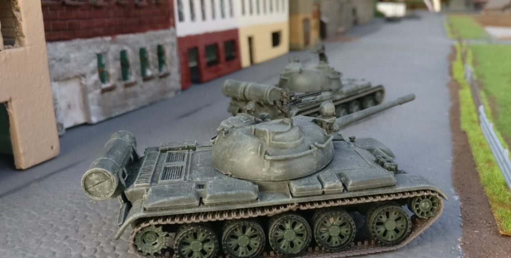 T-55, T-72 und BTR-80 aus Minsk. Umland-Fotos aus Eisenstadt-Fritzvorstadt