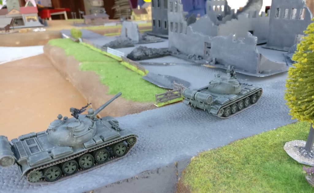 T-55, T-72 und BTR-80 aus Minsk. Umland-Fotos aus Eisenstadt-Schwarzenau