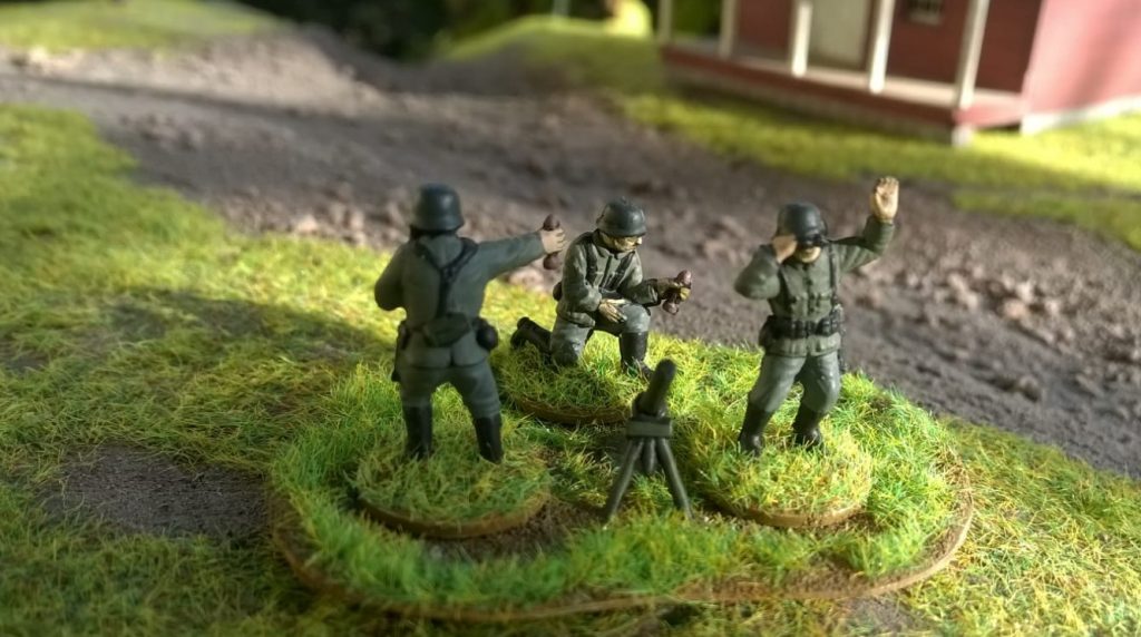 Und dieser 81mm-Granatwerfer-Trupp aus dem Matchbox-Set German Infantry kommt auch aus der Kategorie "Kann man nie genug von haben"