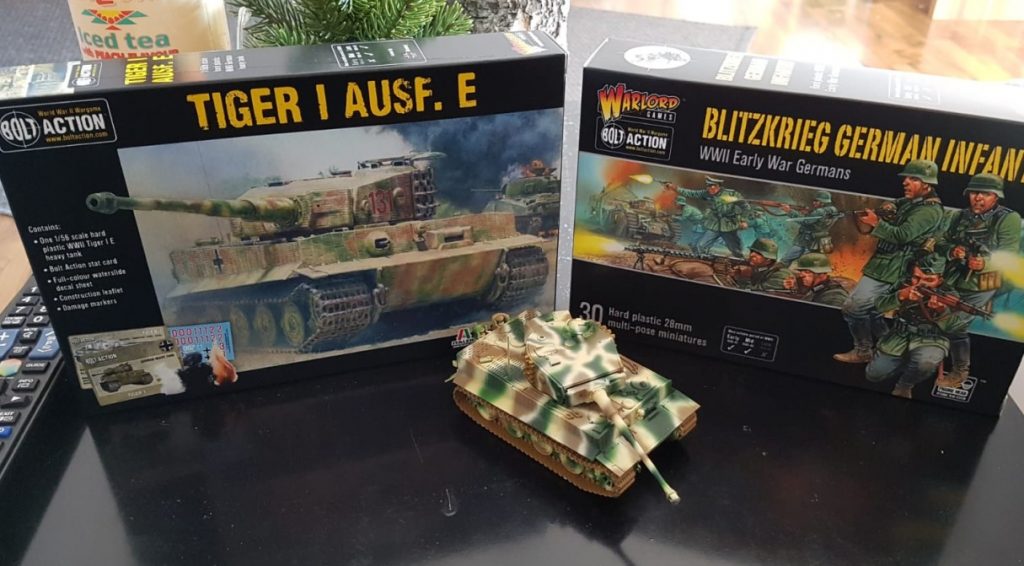 Bolt Action Tiger I Ausf. E Heavy Tank, Scale: 28mm - 1/56th Bolt Action Blitzkrieg German Infantry plastic boxed set