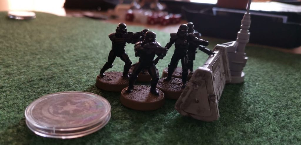 Star Wars Legion: Pink Assault der Aliens. Dog Fight mit den Rebellen unter Droidencommander H2D2.  General Akbar, Nien Nunb und Hrcheck Kal Fas