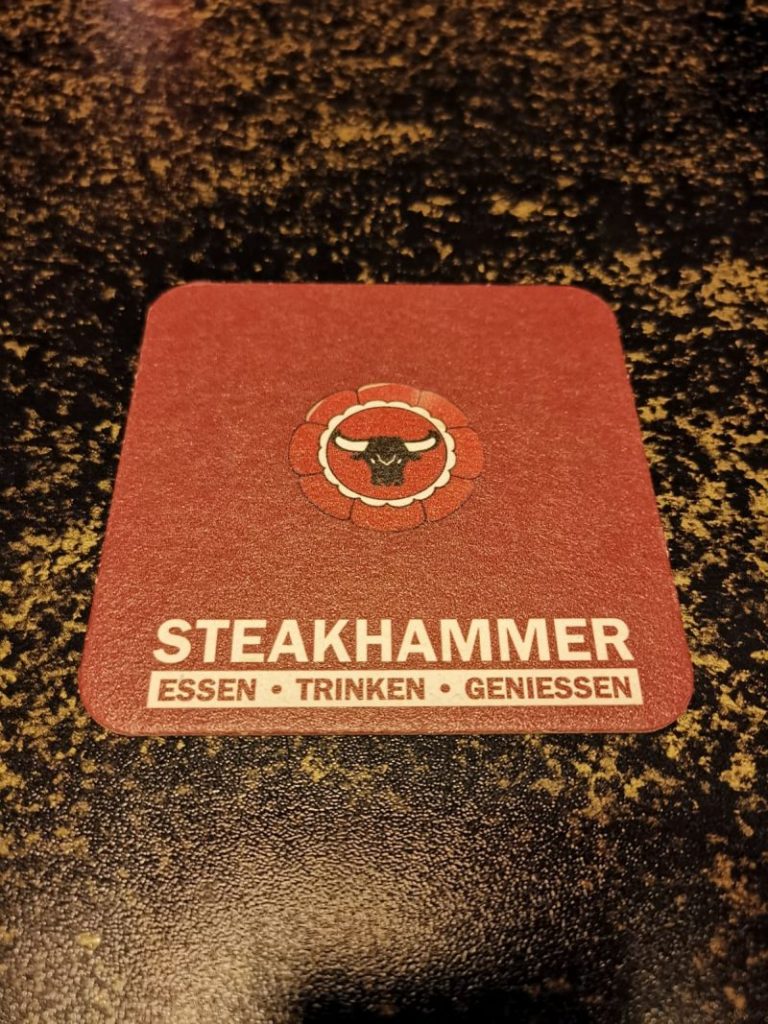 Wo diniert der geneigte Wargamer in Hamburg? Klaro: im Steakhammer!