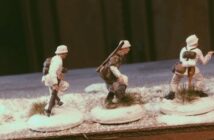 Italeri Stalingrad Tractor Plant: Wintergras und Schutt