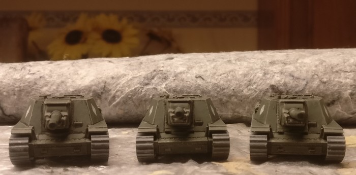 Die drei Boliden im neuen Look !!!  Die Zvezda 6182 Soviet Self Propelled Gun SU-152 at its best!