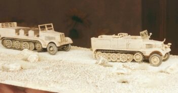 DeAgostini Sd.Kfz. 11, 15. Pz.Div., El Alamein 1942 ( und ein Sd.Kfz. 9 Famo )